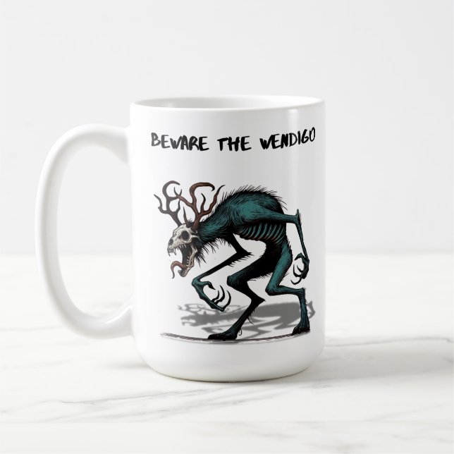 De Café Cuidado com a caneca Wendigo, criptid do horror am (Esquerda)