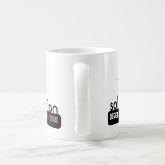 De Café Design contra a caneca do centro da solução do