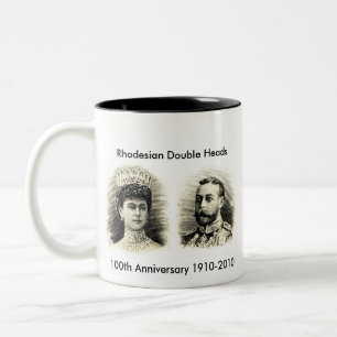 De Café Em Dois Tons 100th Grande caneca do aniversário