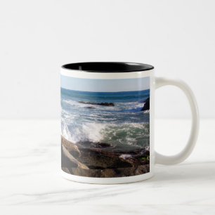 De Café Em Dois Tons A rocha vermelha acena a caneca