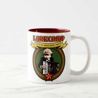 De Café Em Dois Tons Acampamento da cotovia - caneca do acordeão do