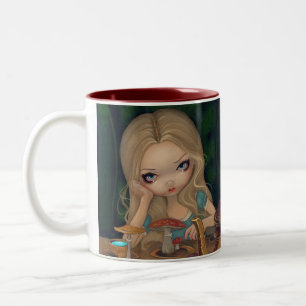 De Café Em Dois Tons Alice no país das maravilhas e na caneca louca do
