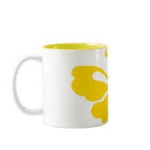 Amarelo da caneca da borboleta