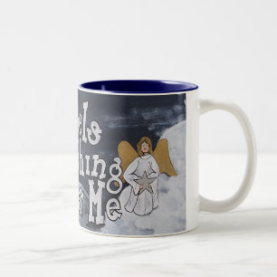 De Café Em Dois Tons Anjos que olham sobre mim a caneca