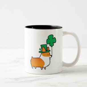 De Café Em Dois Tons Caneca afortunada   CorgiThings do trevo do Corgi