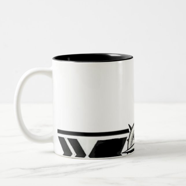 De Café Em Dois Tons Caneca Clássica com Padrão Tribal Geométrico Preto (Esquerda)