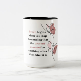 De Café Em Dois Tons Caneca com Citação da Borboleta do Momento Present