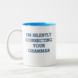 De Café Em Dois Tons Caneca da correção da gramática