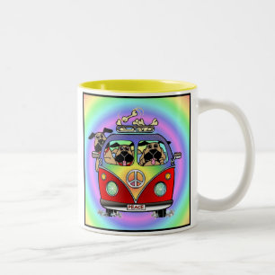 De Café Em Dois Tons Caneca do arco-íris dos Pugs da paz