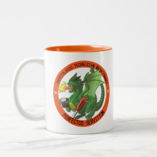 De Café Em Dois Tons Caneca do Dois-Tom do design do "tributo" do CTM