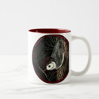 De Café Em Dois Tons Caneca do pássaro do inverno do pica-pau-cinzento
