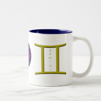 De Café Em Dois Tons Caneca do símbolo do zodíaco dos Gêmeos