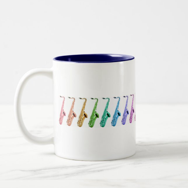 De Café Em Dois Tons Caneca dos saxofones do arco-íris (Esquerda)