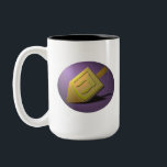 De Café Em Dois Tons Caneca Dreidel do Chanukah<br><div class="desc">Dreidel Dourado na Caneca</div>