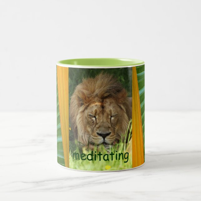 De Café Em Dois Tons Caneca meditante (Centro)