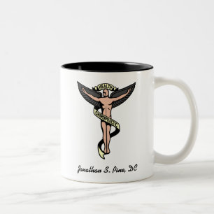 De Café Em Dois Tons Caneca personalizada do Chiropractor