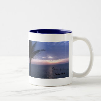 De Café Em Dois Tons Caneca roxa do por do sol