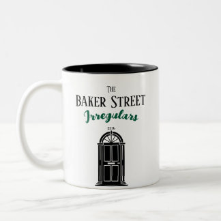 De Café Em Dois Tons Caneca Sherlock Holmes - Os Irregulares da Baker S