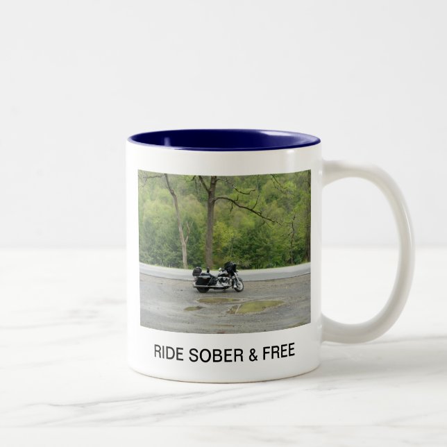 De Café Em Dois Tons Caneca sóbrio e livre (Direita)