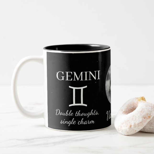 De Café Em Dois Tons Caneca Zodiac Gêmeos Personalizada com Nome e Cara (Com Donut)
