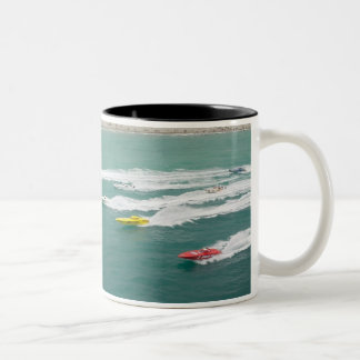 De Café Em Dois Tons Começo da caneca da raça