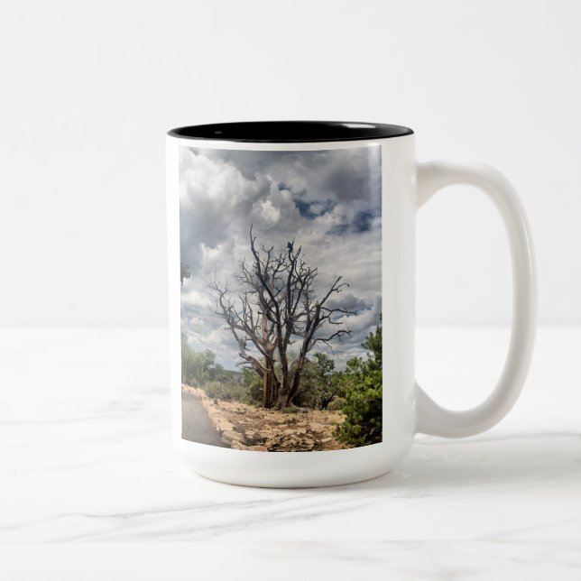 De Café Em Dois Tons Considere a caneca dos corvos (Direita)