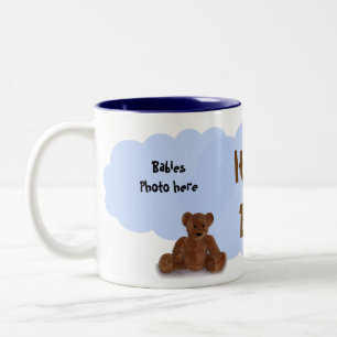 De Café Em Dois Tons É uma caneca do menino