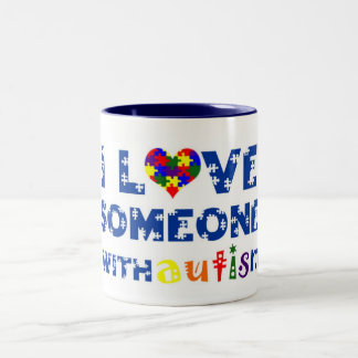 De Café Em Dois Tons Eu amo alguém com caneca do autismo