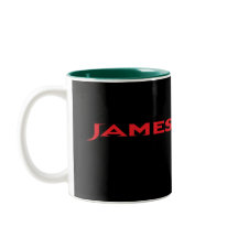 James caneca indicada por letras vermelha & preta