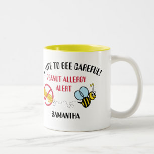 De Café Em Dois Tons O alerta da alergia do amendoim Bumble a caneca da