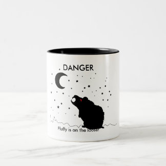 De Café Em Dois Tons O PERIGO, macio está no fraco! - caneca