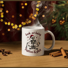 De Café Em Dois Tons olhe para mim sendo uma caneca festiva