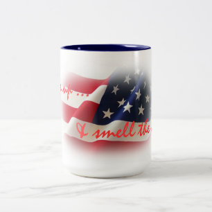 De Café Em Dois Tons Patriótico acorde & cheire a caneca da bebida do