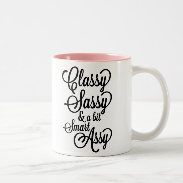 DE CAFÉ EM DOIS TONS SASSY ELEGANTE E UMA CANECA ESPERTA DO CONJUNTO DO (Direita)