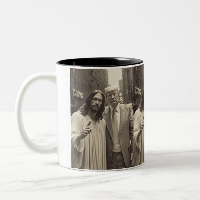 De Café Em Dois Tons Tremor e caneca Jesus (Esquerda)