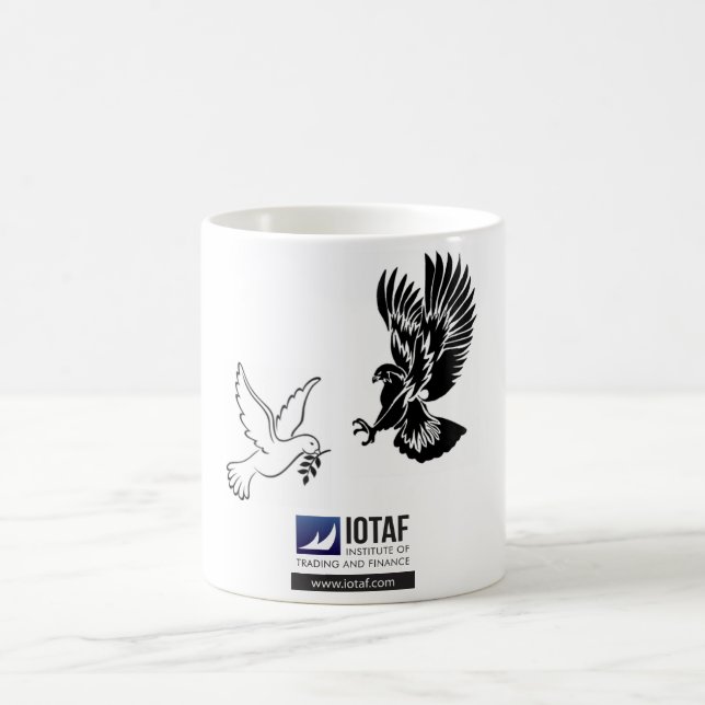 De Café Falcão contra a caneca da pomba (Centro)