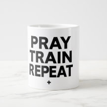 Caneca Pray Train Repeat – Motivação Cristã para F