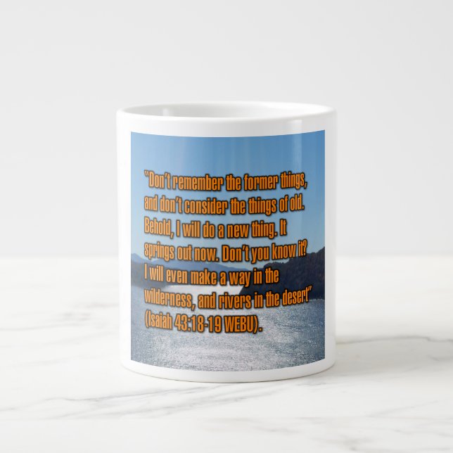 De Café Grande Isaiah 43:18-19 WEBU Caneca (Frente)
