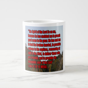 De Café Grande Lucas 4:18-19 WEBU Caneca