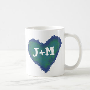 De Café Iniciais personalizadas em uma caneca do coração