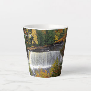 De Café Latte Tahquamenon Cai a caneca latina