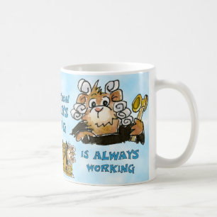 De Café Lei da atração que trabalha sempre a caneca