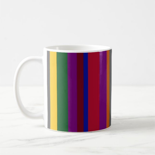 De Café Linhas Multicoloridas em uma Caneca Clássica (Esquerda)