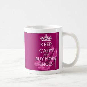 De Café Mantenha a calma e compre mais caneca dos calçado