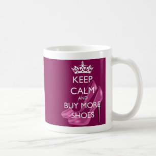 De Café Mantenha a calma e compre mais caneca dos calçado