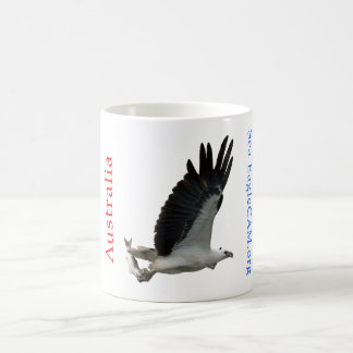 De Café Mar-Eagle com caneca dos peixes