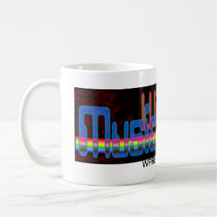 De Café Música com caneca do espaço