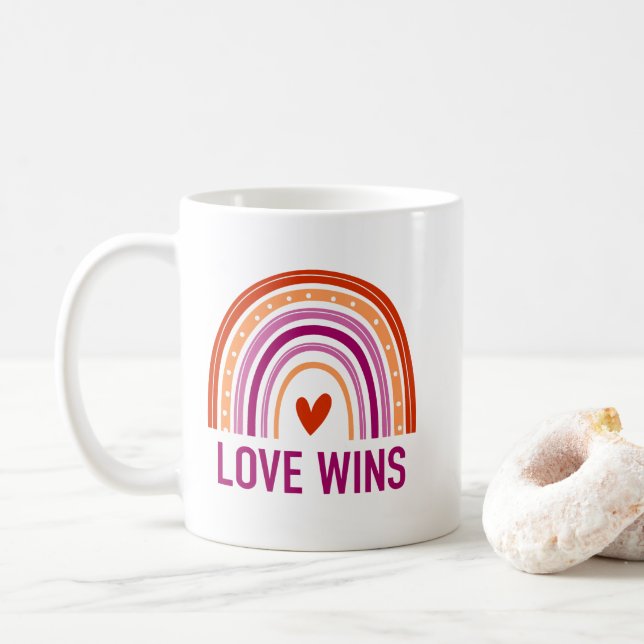 De Café O Amor Vence Caneca Arco-íris Lésbica (Com Donut)