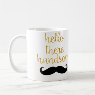 De Café Olá! lá caneca considerável do bigode