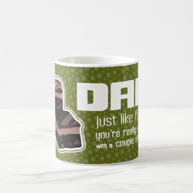 De Café Pai "exatamente como fudge" engraçada caneca verde (Centro)